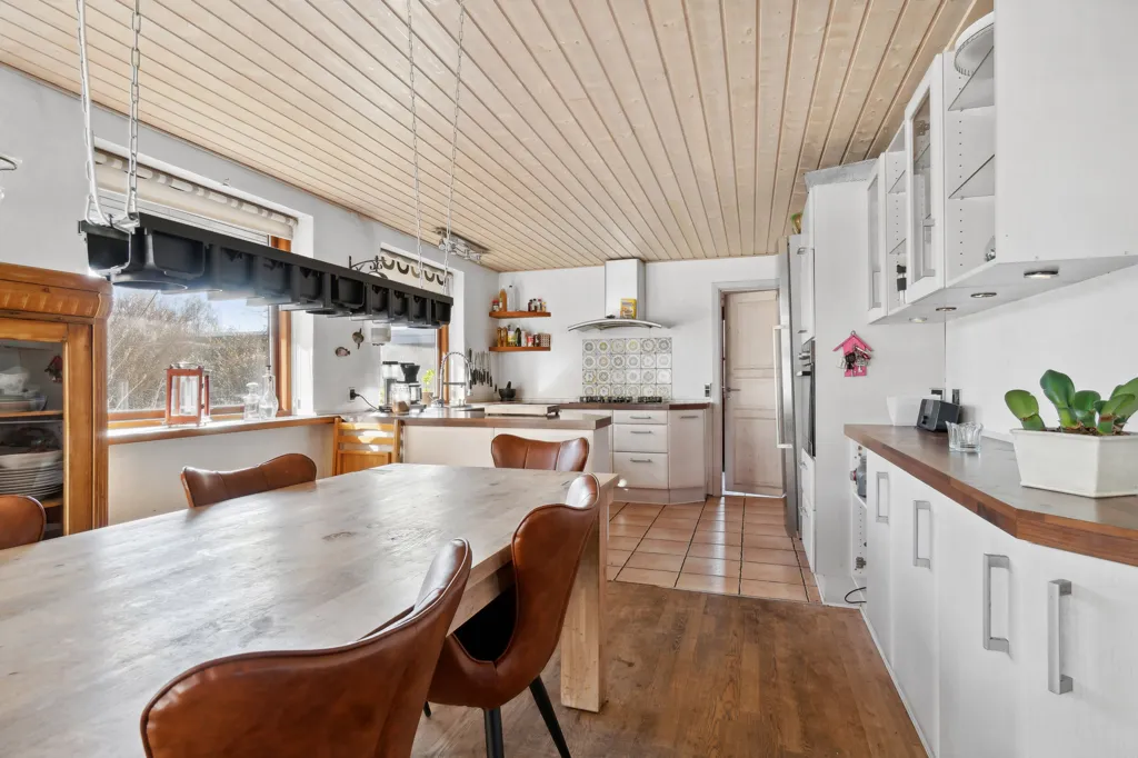 Salle à manger - Detached Villa with Garden in Brande
