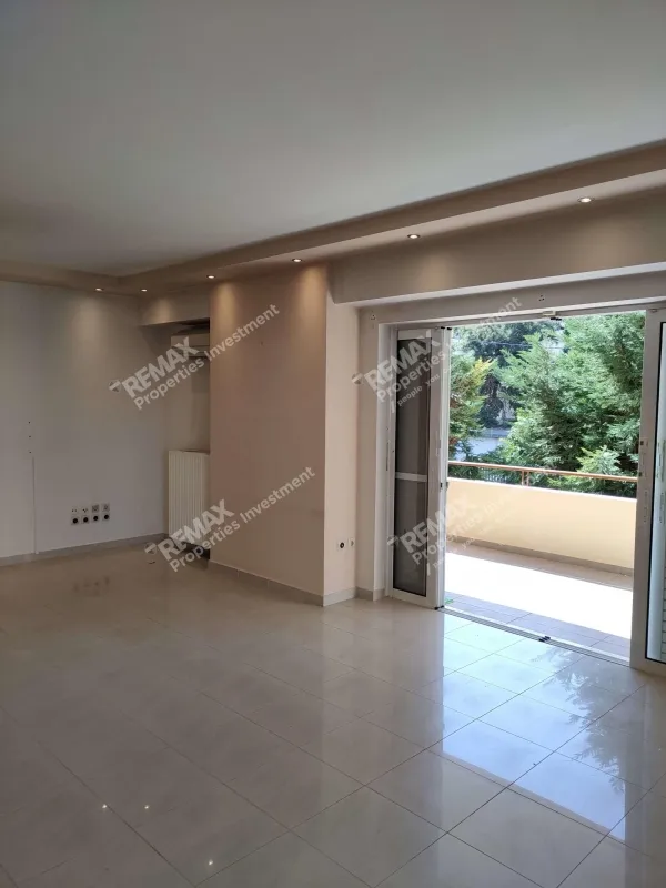 Elutuba - Multi-Unit Building with Parking in Glyfada Centre