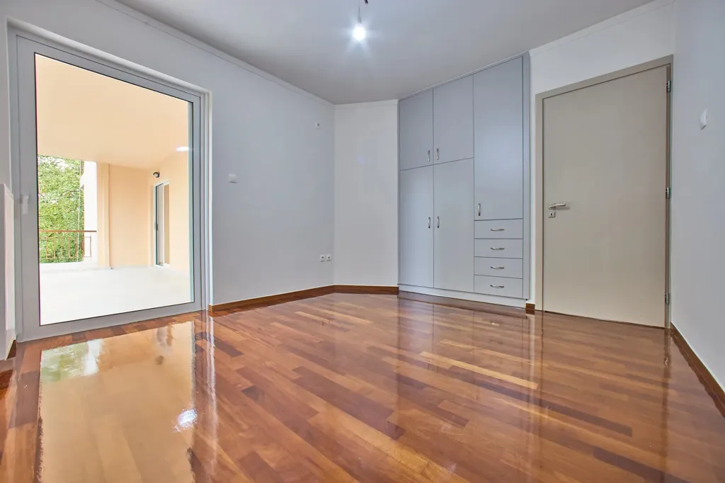 Pièces - Renovated Apartment with Panoramic View in Marousi