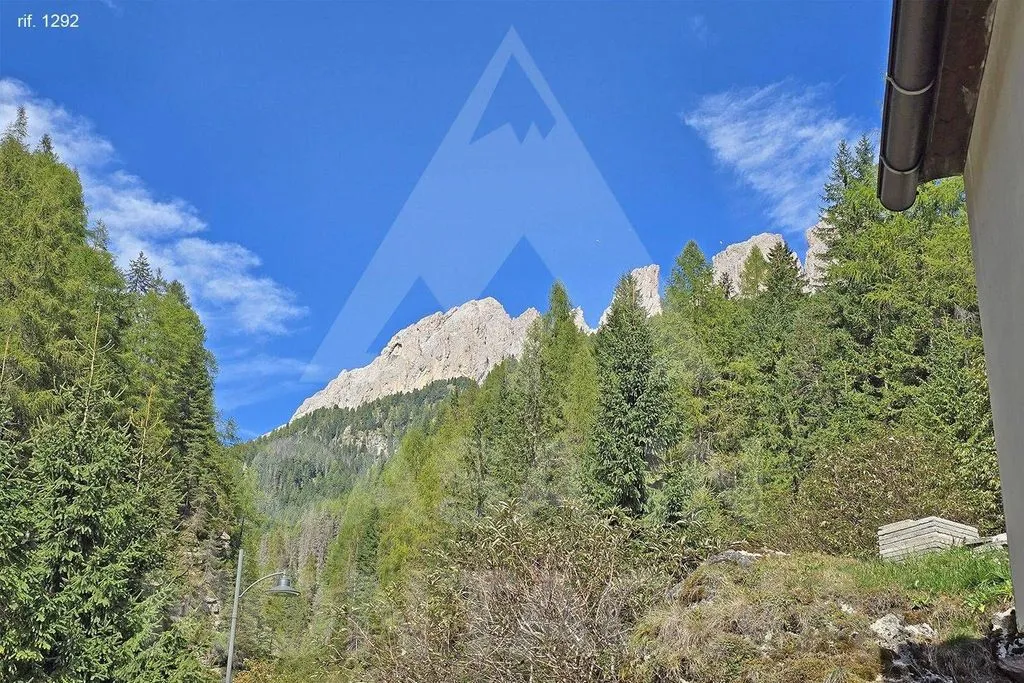 Aed - Rustic Terraced House with Mountain View in Campitello di Fassa