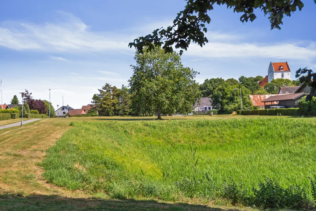 Year-Round Plot with 5G Coverage in Tranekær
