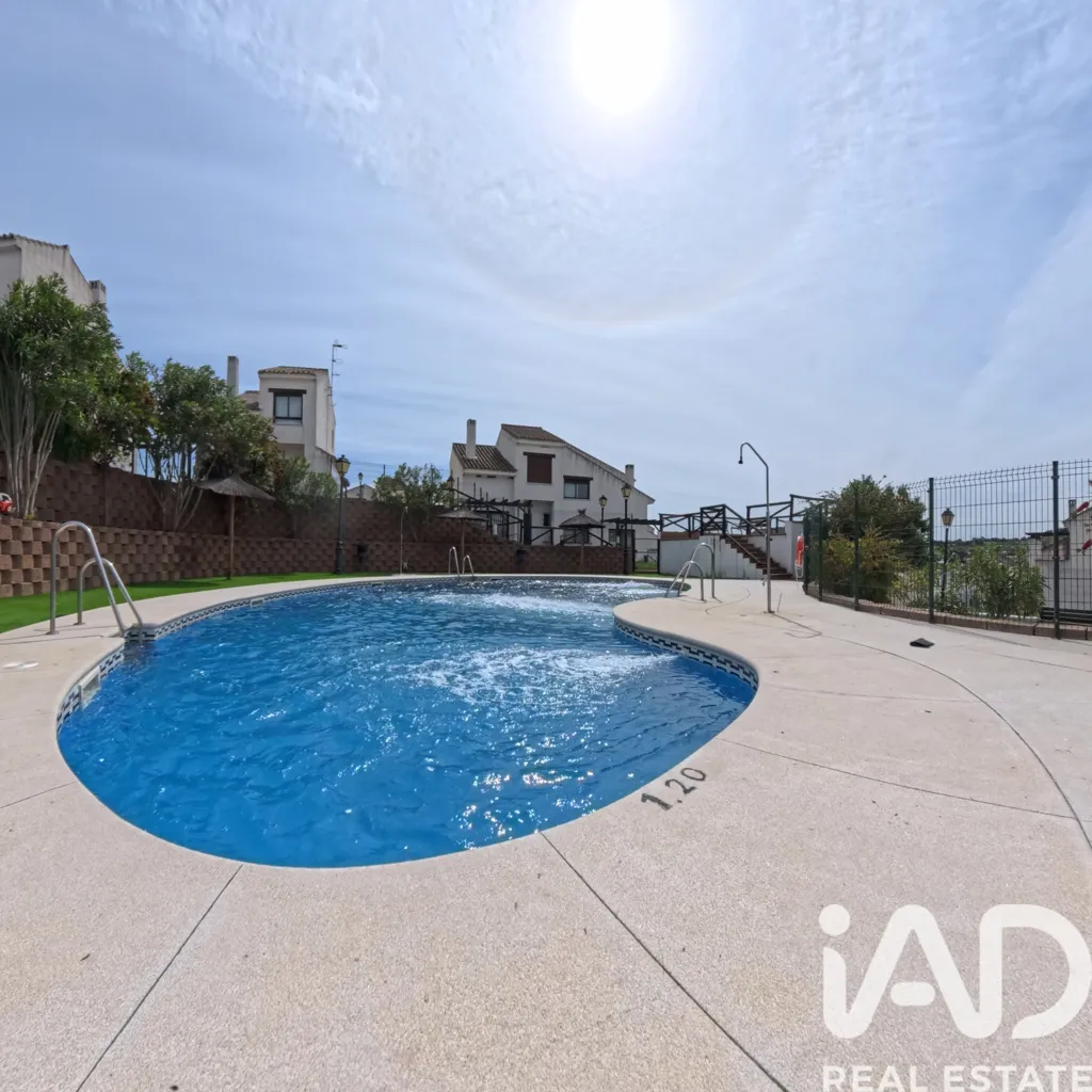 Piscine - Modern House with Pool in El Ronquillo