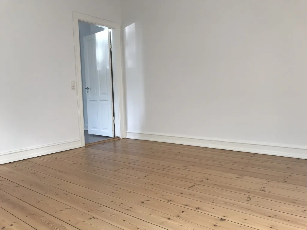 Toad - Spacious 3-Bed Flat in Renovated Building, Slagelse