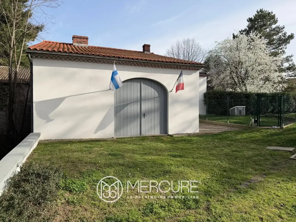 Esterno - Rustic Character House with River Access near Clermont-Ferrand