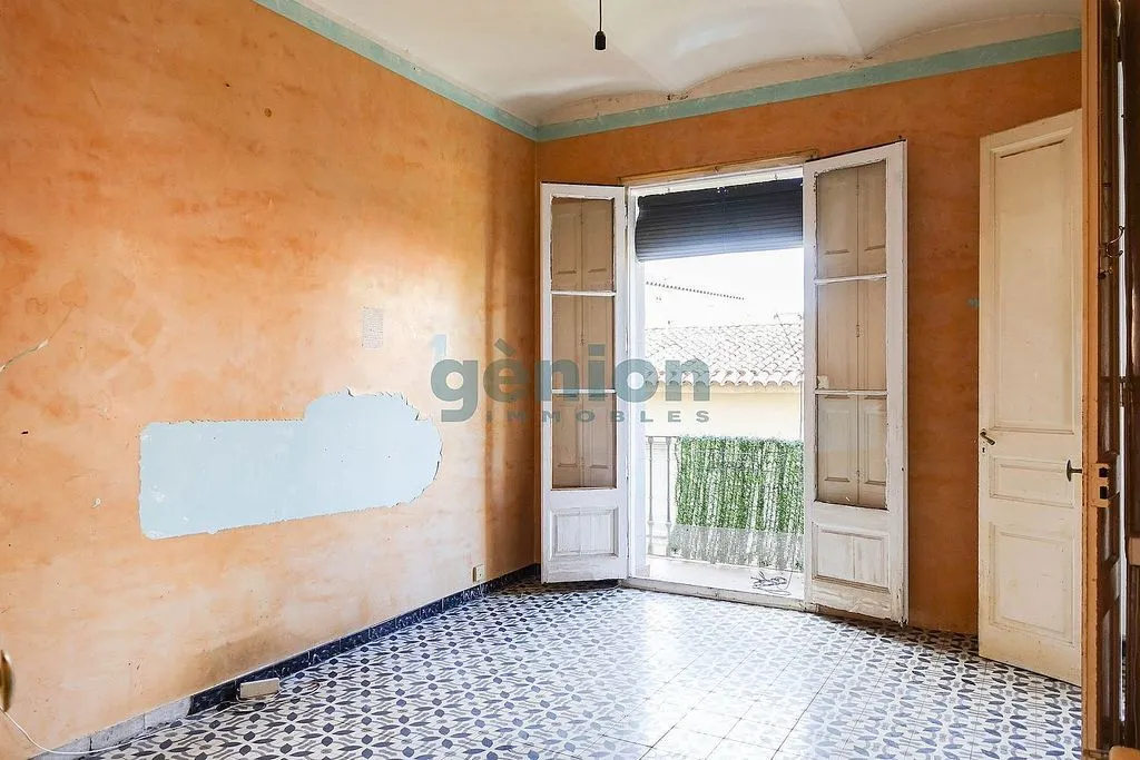 Toad - Historic Flat with Balcony in Girona Centre