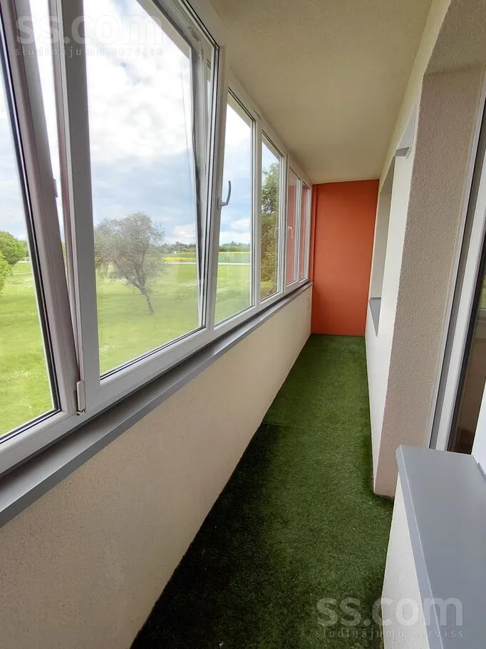 Balcone - Renovated Apartment with Balcony in Rundāles