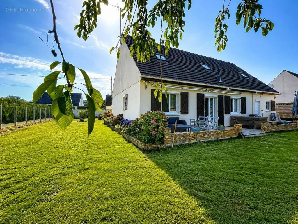 Aed - Ground Floor Pavilion with Pool in Breuil-le-Vert
