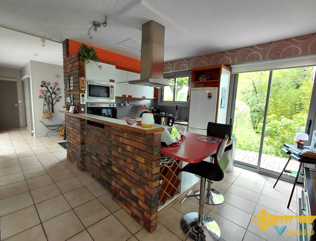 Cuisine - Maison Contemporaine au Calme avec Jardin