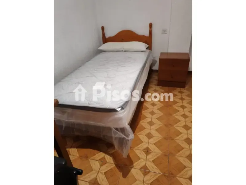 Chambres - Student-Friendly Flat with Balcony in Plaza de Toros