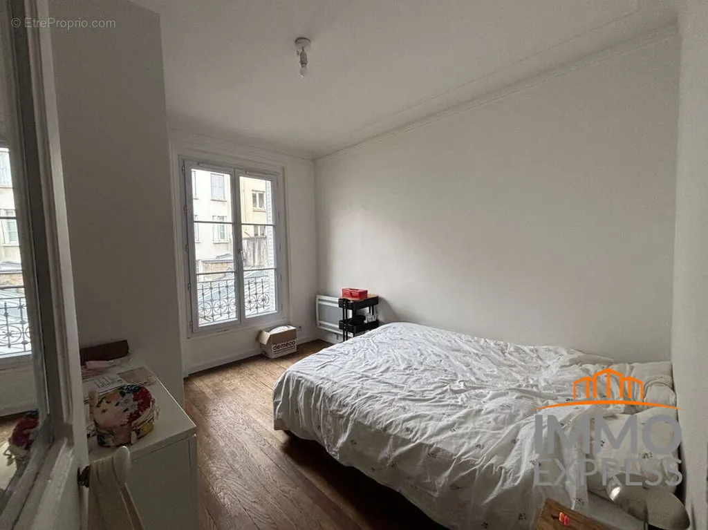 Chambres - Appartement 2 Pièces avec Ascenseur à Paris-5e