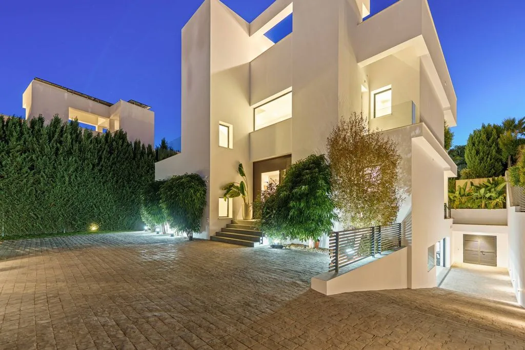 Extérieur - Contemporary Villa with Pool in Nueva Andalucía
