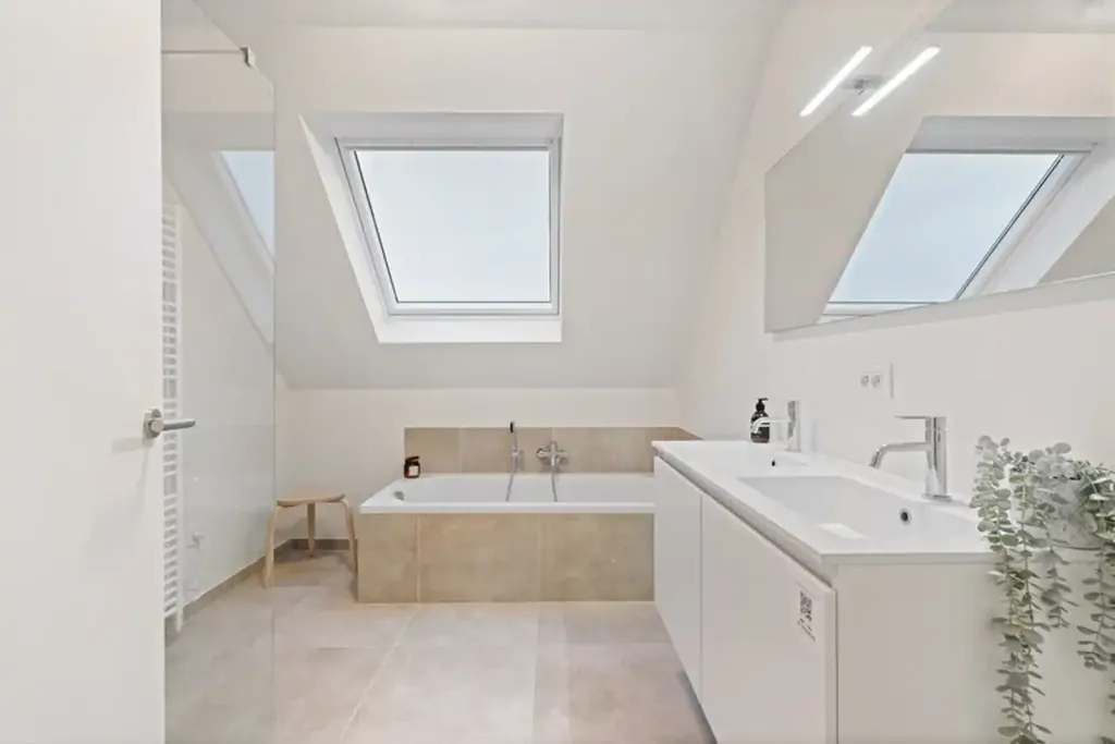Bathrooms - Eco-Friendly Apartment in Pittem Centre