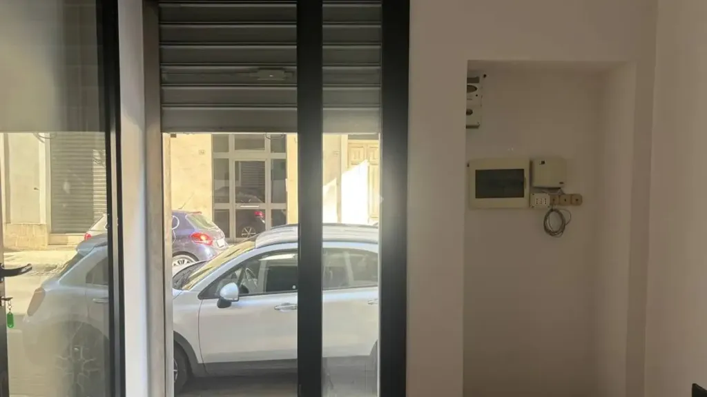 hallway_entrance