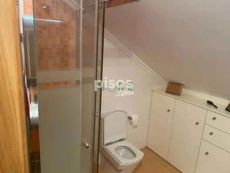 Salles de bain - Maison 4 chambres à ES