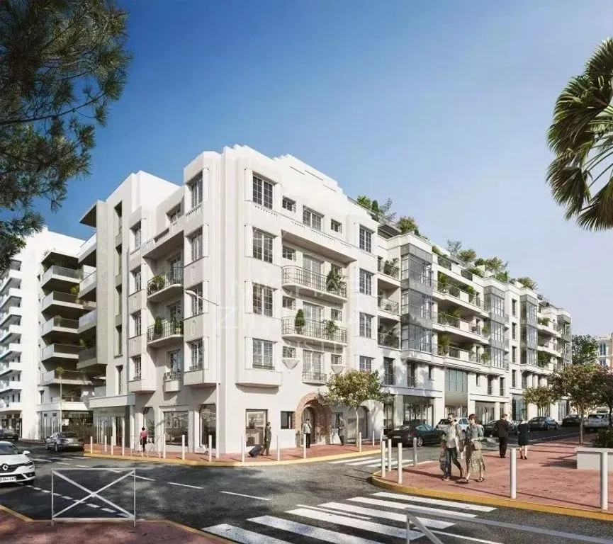 Luxury Flat with Parking in Antibes