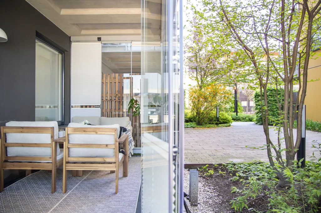 Terrasse - Apartment with Balcony in Mölndal Centre