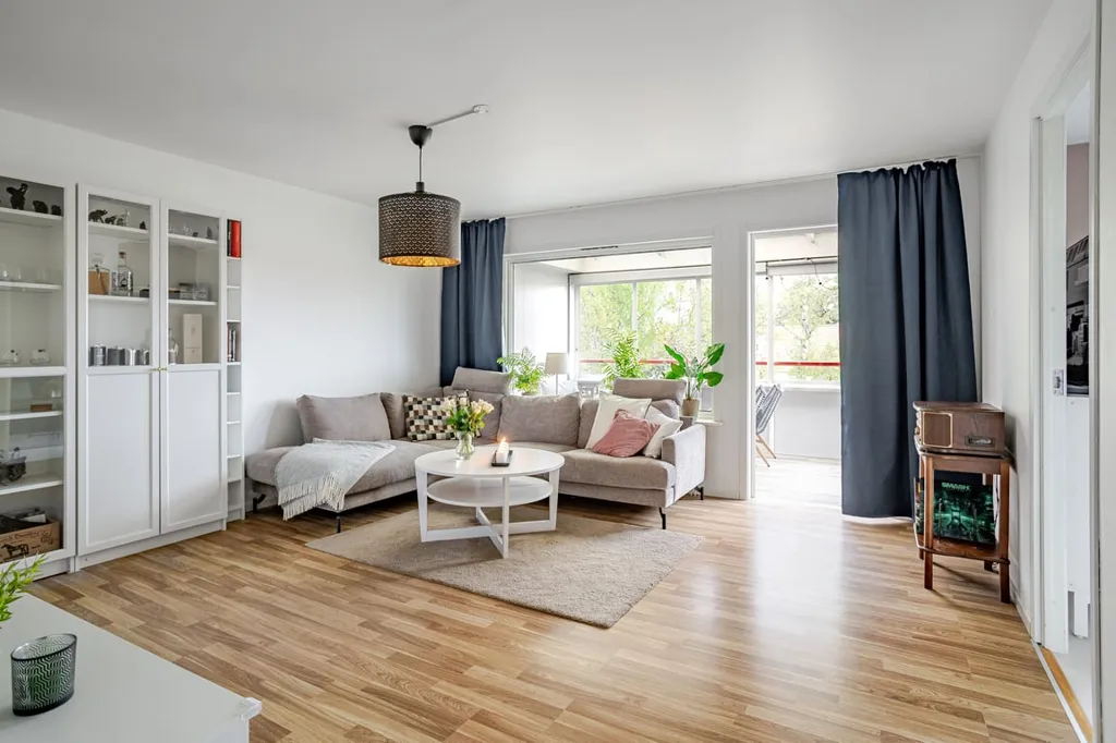 Séjour - Apartment with Two Balconies in Brf Storklas