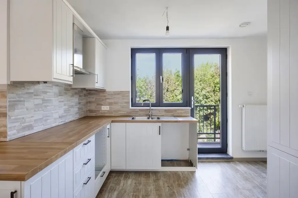 Cuisine - Nouveau Triplex avec Terrasse et Jardin à Wemmel