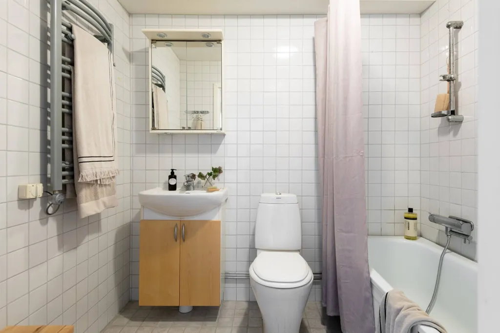 Salles de bain - Apartment with Balcony in Stockholm