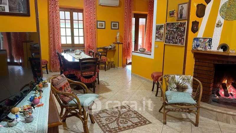 Dining Room - Villa with Garden and Terrace in Sassari