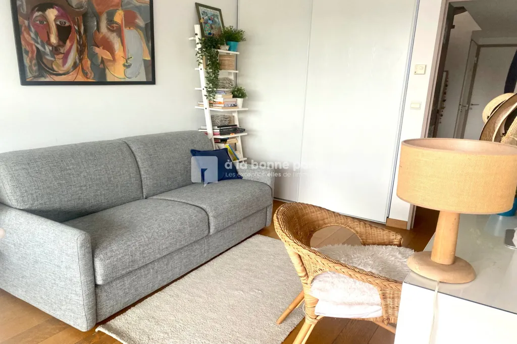 Elutuba - Ricciotti-Signed Duplex with Sea View in Bandol