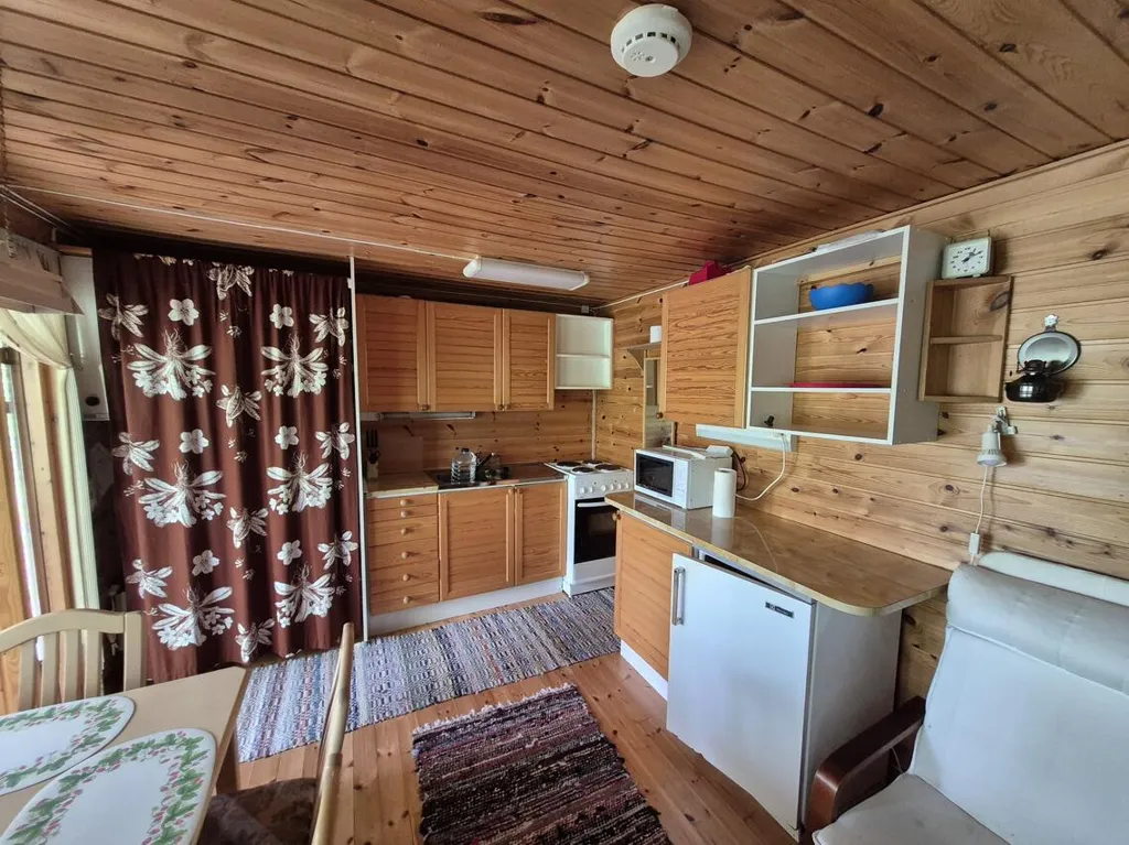 Cuisine - Electrically Heated Cottage with Lake View in Sulkava