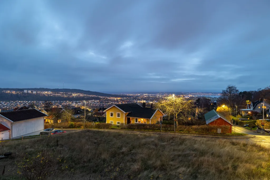 Buildable Plot with Waterfront View in Huskvarna
