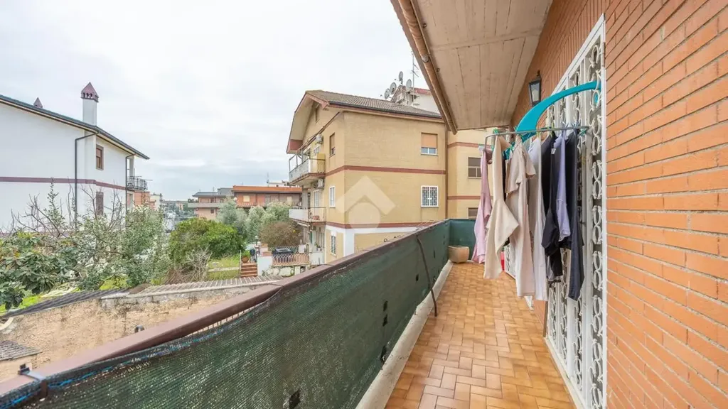 Balcon - Apartment with Balconies in La Rustica, Rome