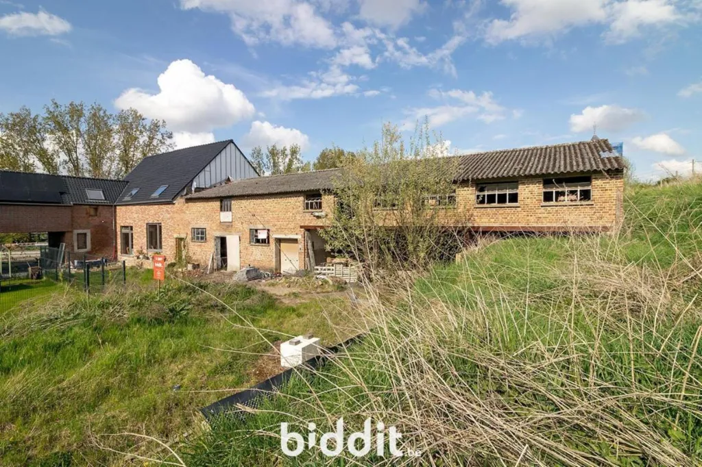 Välivaade - Transformable Building in Rural Setting, Waremme