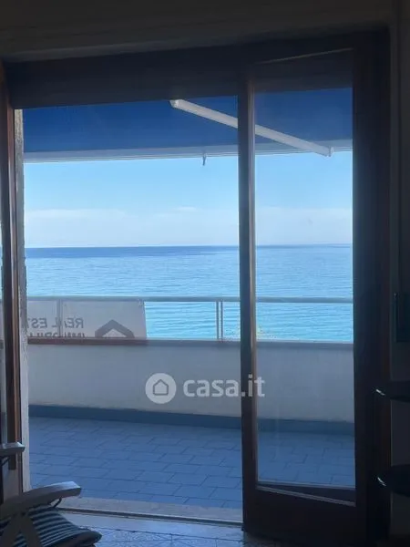 Rõdu - Apartment with Sea View in Scalea