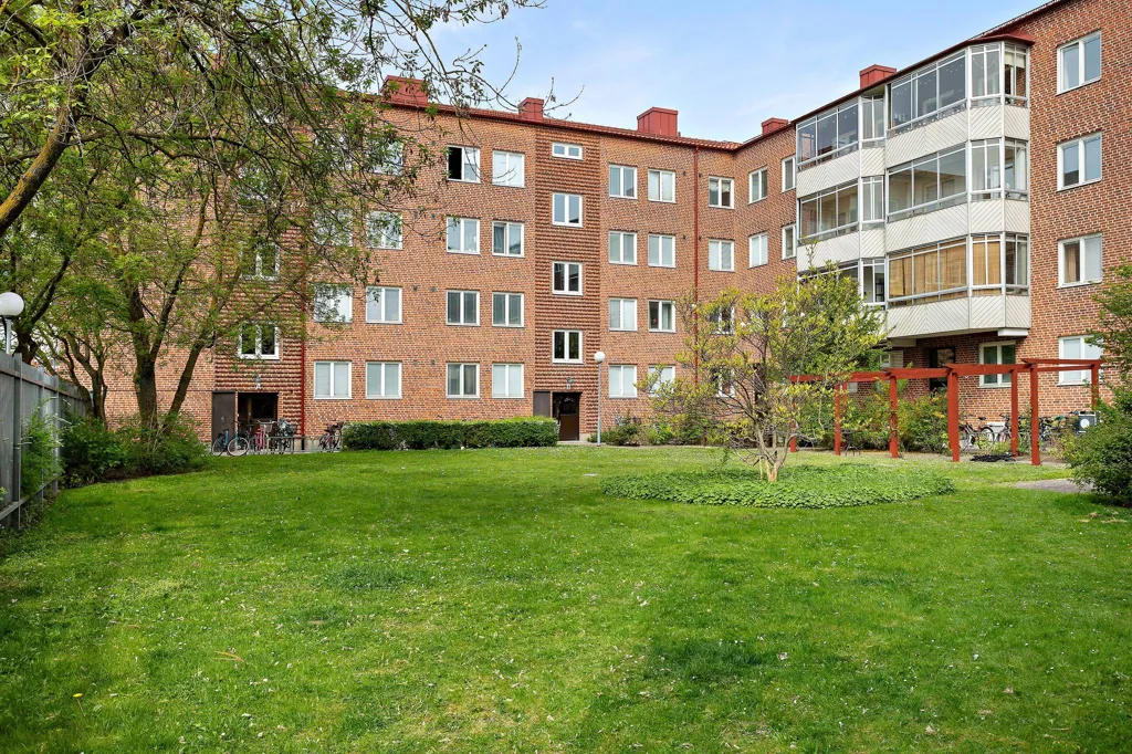 Giardino - Penthouse Flat with Two-Aspect Windows in Malmö