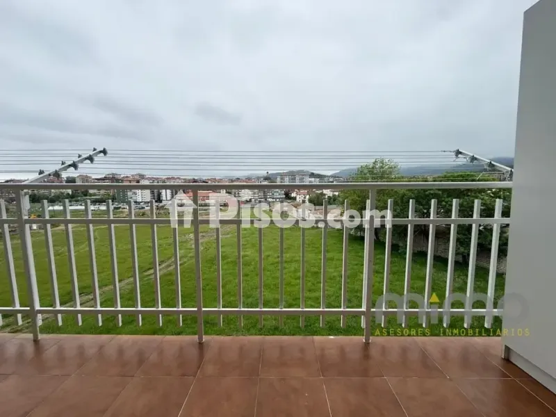 Balcon - Spacious Apartment with Balcony in Irún