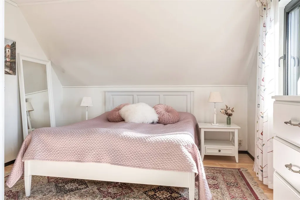 Magamistoad - Spacious Villa with South View in Simrishamn