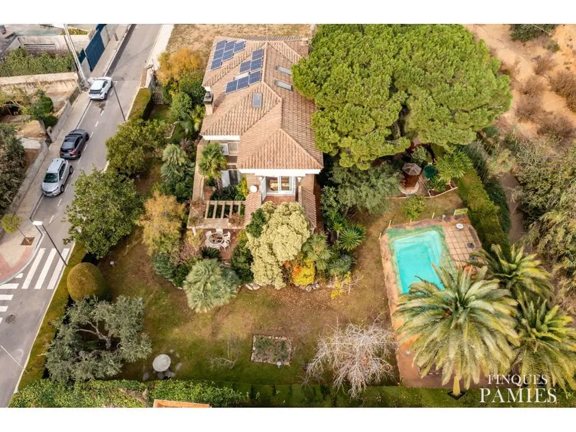 Õhuvaade - Chalet with Pool in El Pinar, Reus