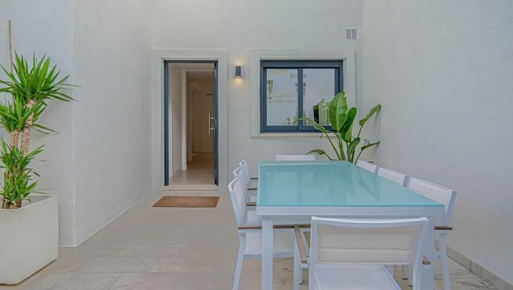 Terrasse - Townhouse with Golf Access in Estepona