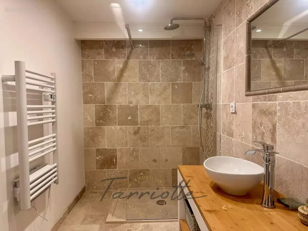 Salles de bain - Mas en Pierre avec Piscine près de Grignan
