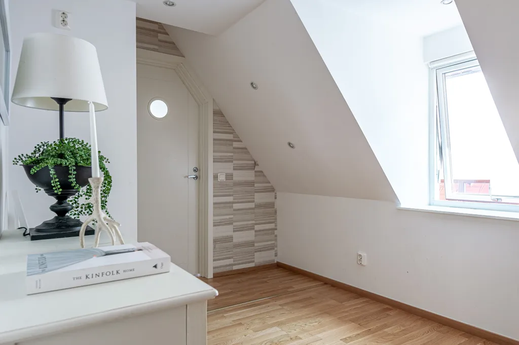 Kabinet - Two Apartments with Terrace in Central Location