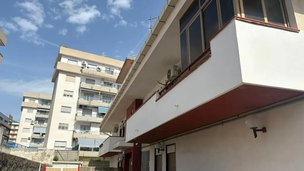 Välivaade - Rented Flat with Balcony in Messina