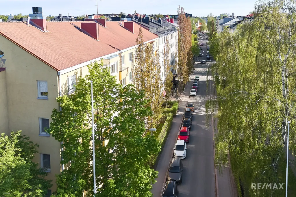 Õhuvaade - Modern Flat with Garden Access in Munkkiniemi