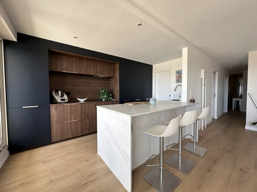 Kitchen - Luxury Apartment with Sea View in Sète
