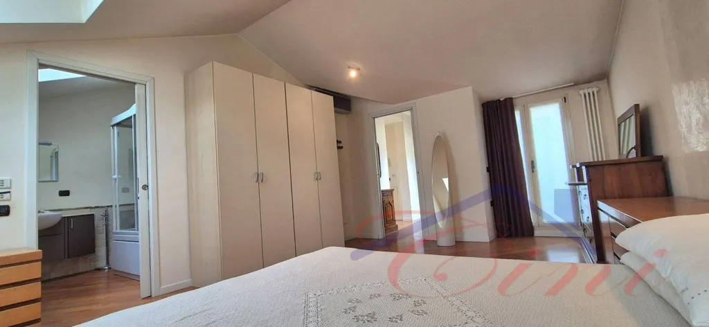 Magamistoad - Modern Apartment with Terraces in Lecco Centre