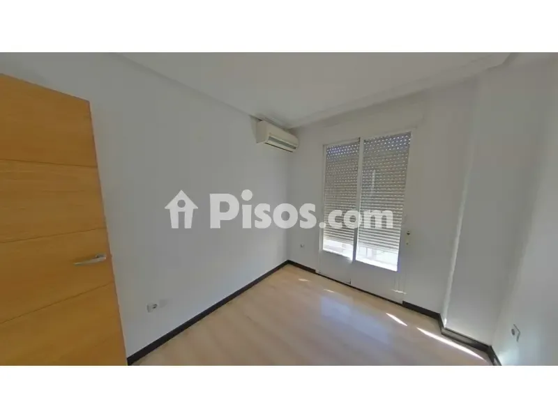 Toad - Apartment with Potential in Calle de los Bomberos