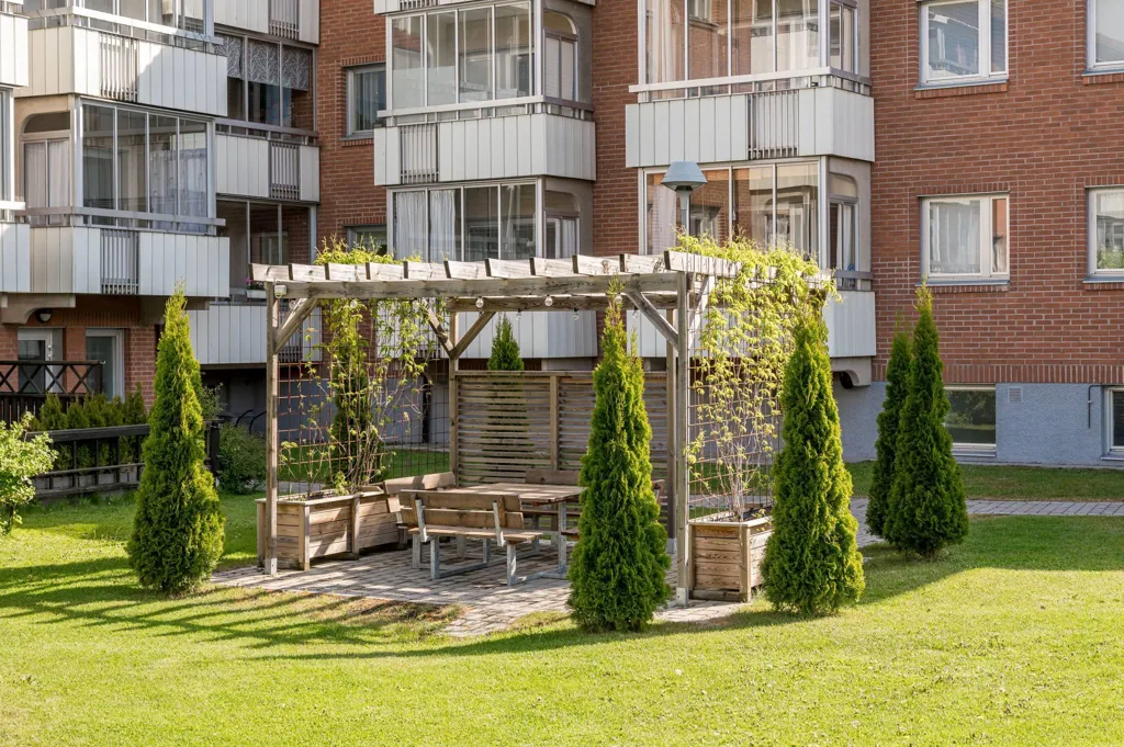 Aed - Apartment with Sunny Terrace in Popular Area