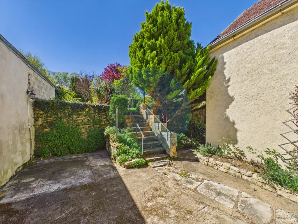 Aed - Character House with Garden in Narcy