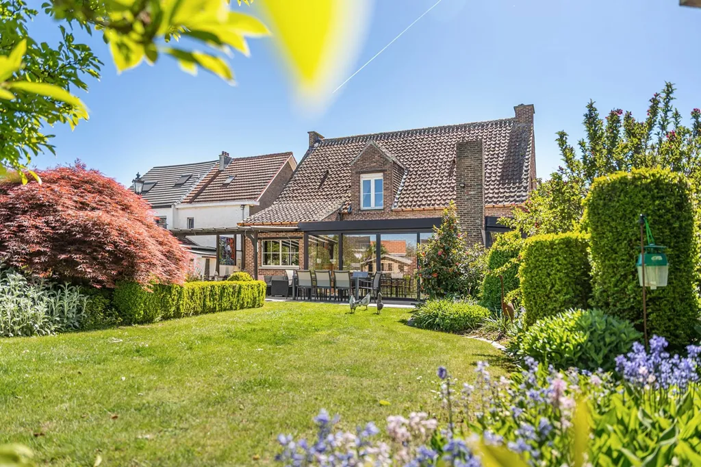 Jardin - Villa Rénovée avec Garage à Erps-Kwerps