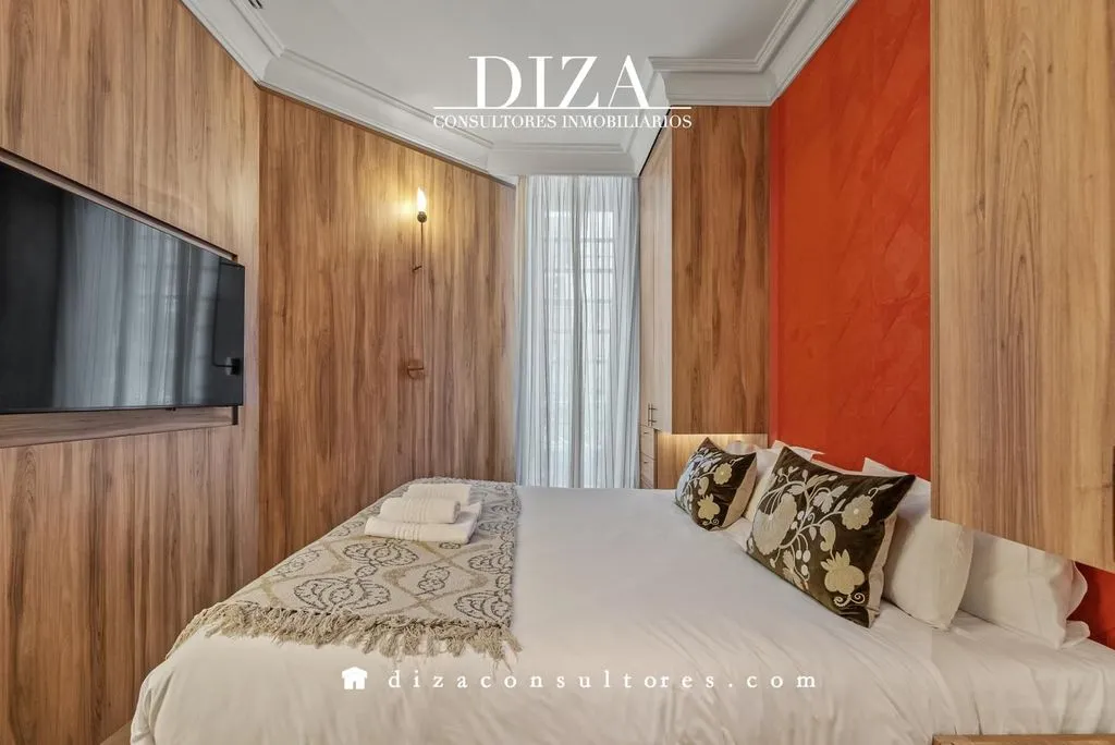 Magamistoad - Luxury 6-Bedroom Apartment in Madrid