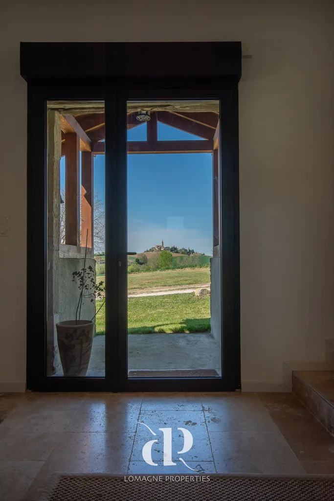 Esik - Renovated Cottage with Pool in Lectoure