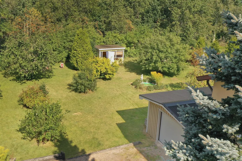 Vista aerea - Villa with Garden and Stream in Kvillsfors