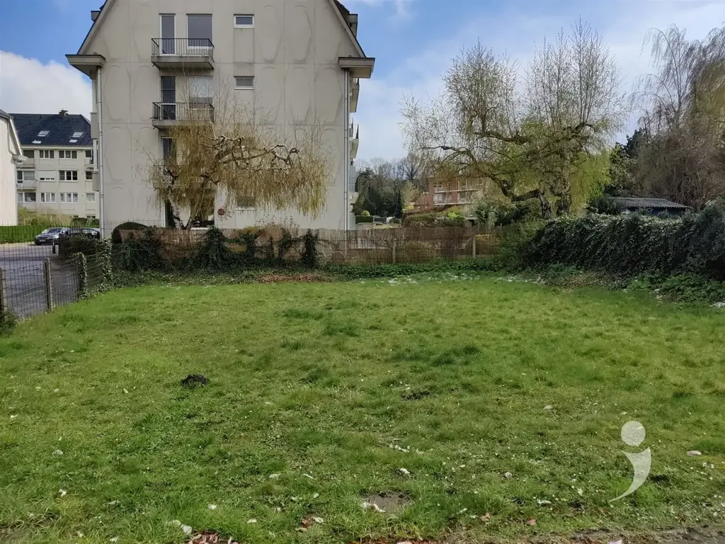 Jardin - Appartement Rénové avec Terrasse à Leuven