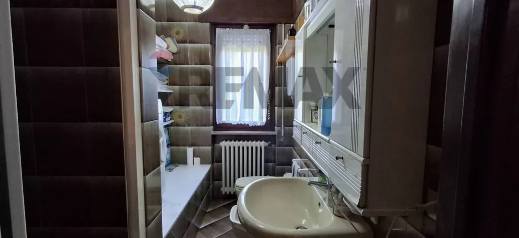 Bagni - Single-Level Villa with Private Garden in Paruzzaro